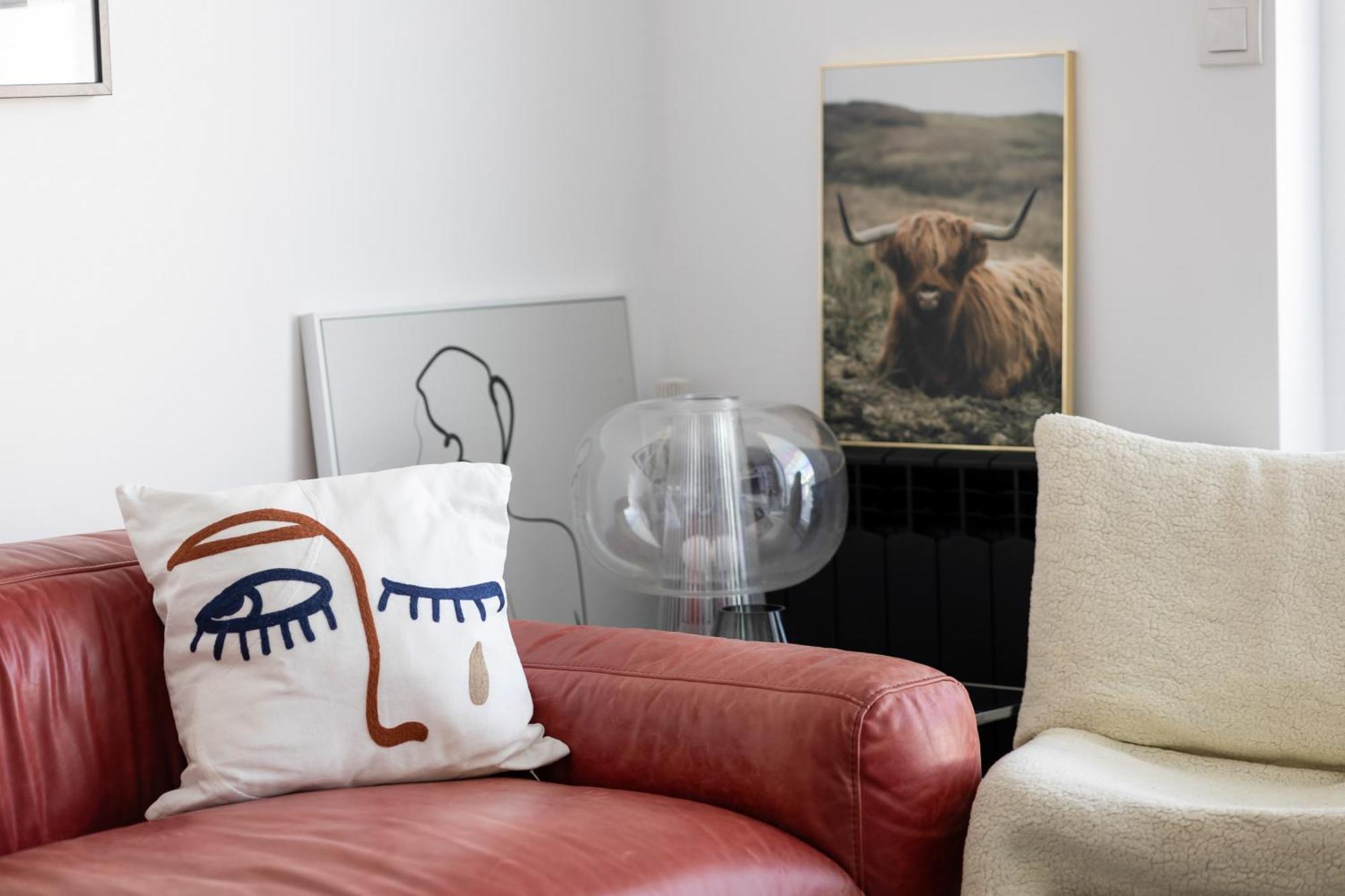 Modern & Stylish With Balcony By Renters Apartament Warszawa